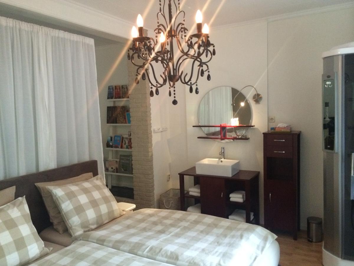Vaassen Bed And Breakfast "Kasteelzicht" الغرفة الصورة